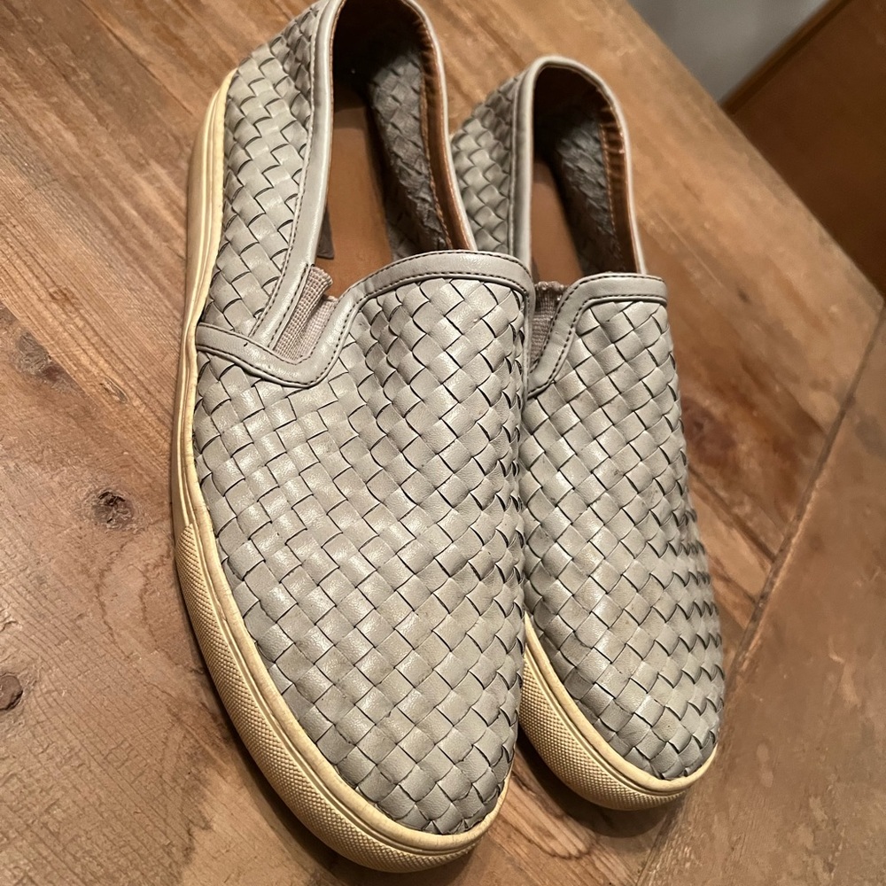 Steve Madden grey slip ons